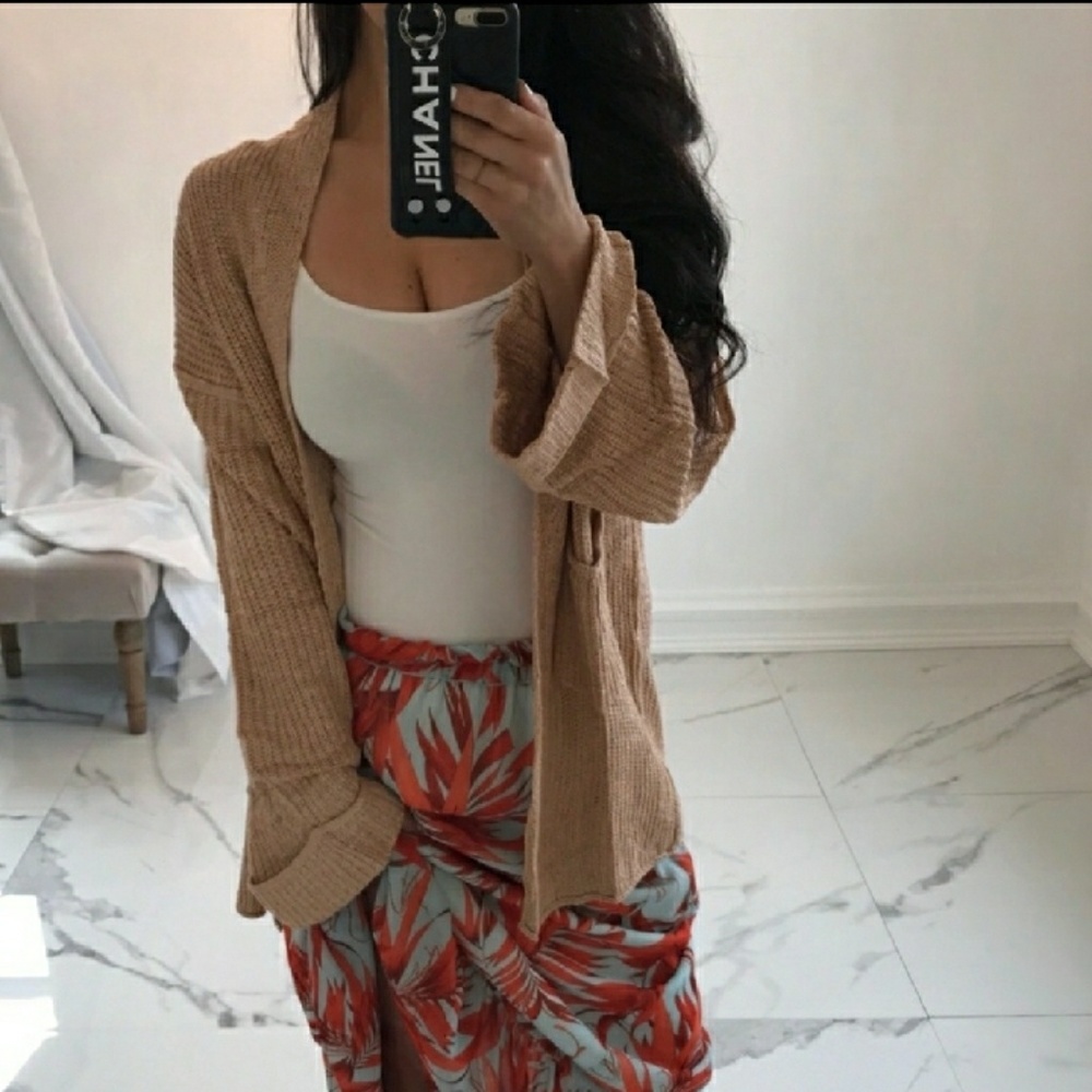 ❌Sold❌AMANDA Wide Cuff Cardi in Blush - Picture 1 of 6